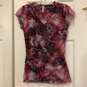 😍 2/$29 LUCY + FIONA  meshy stretchy top M